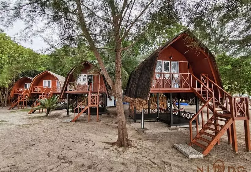 Hotelli Nido Mantanani Lodge