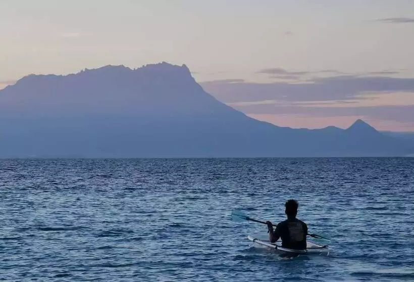 Hotelli Nido Mantanani Lodge