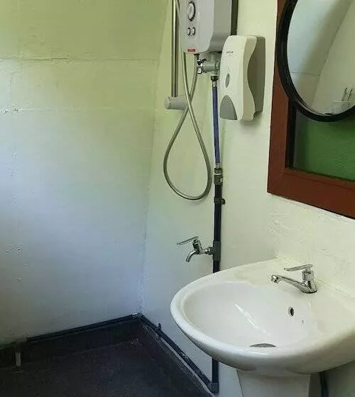 Hotelli Nido Mantanani Lodge