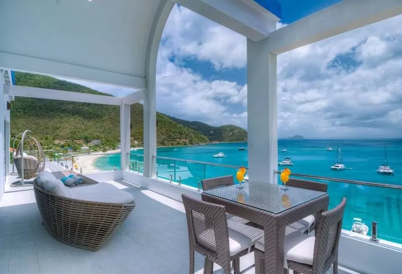 هتل Cane Garden Bay Beach