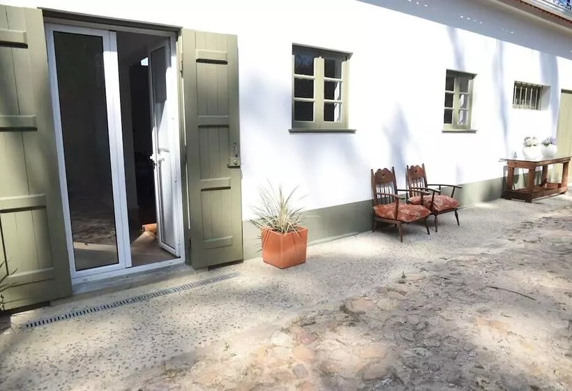 Maaseutuhotelli Vumba   The Alembic