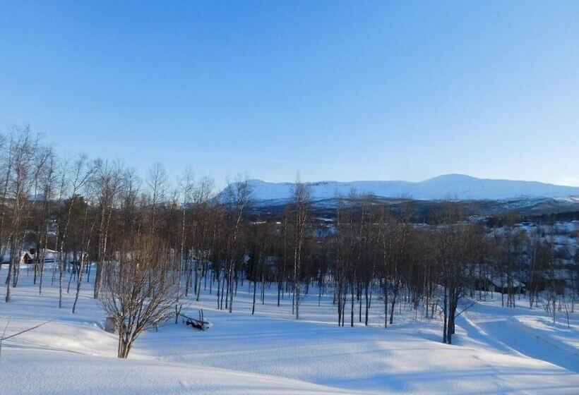 호텔 Soltun Soldatheim & Ungdomssenter