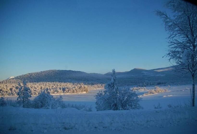 호텔 Soltun Soldatheim & Ungdomssenter