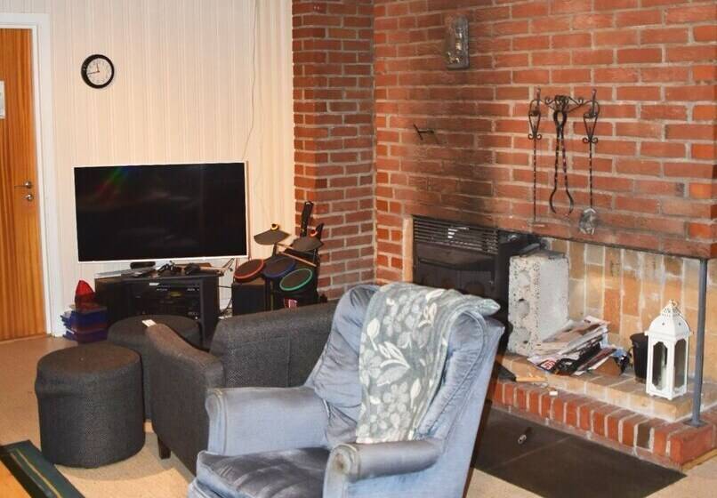 호텔 Soltun Soldatheim & Ungdomssenter