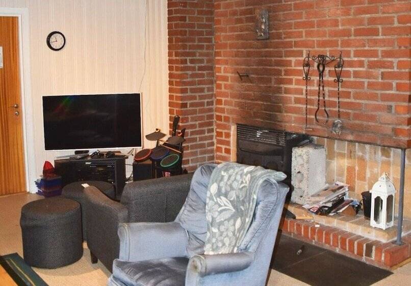 호텔 Soltun Soldatheim & Ungdomssenter