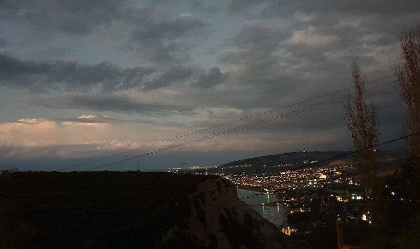 Theodos Lodge Hotel By Hansa