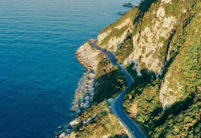 Theodos Lodge Hotel By Hansa