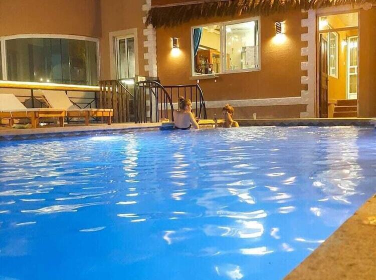 Theodos Lodge Hotel By Hansa