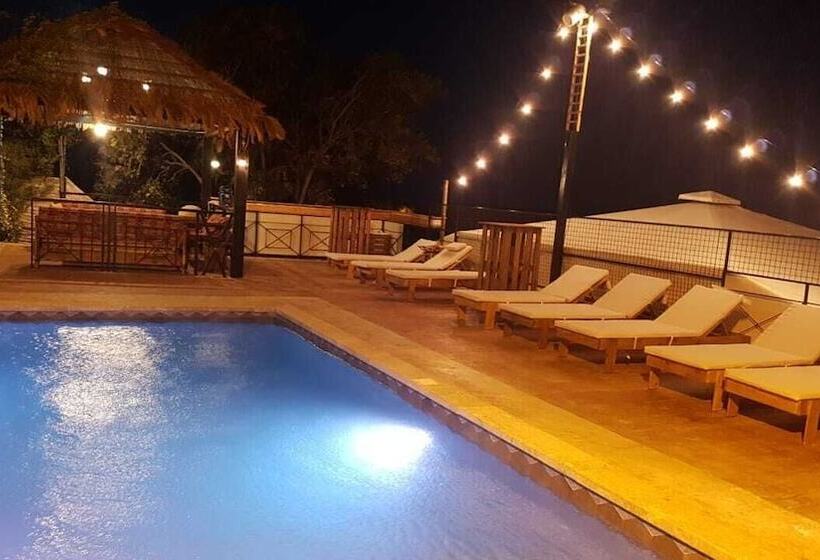 Theodos Lodge Hotel By Hansa