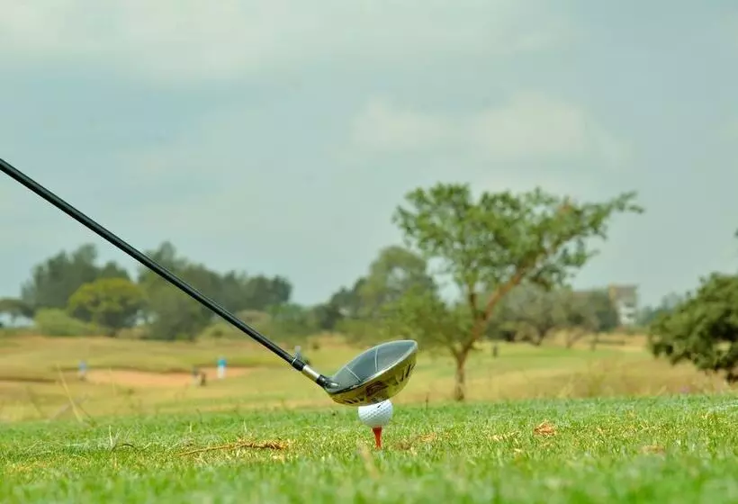 هتل Thika Greens Golf Resort