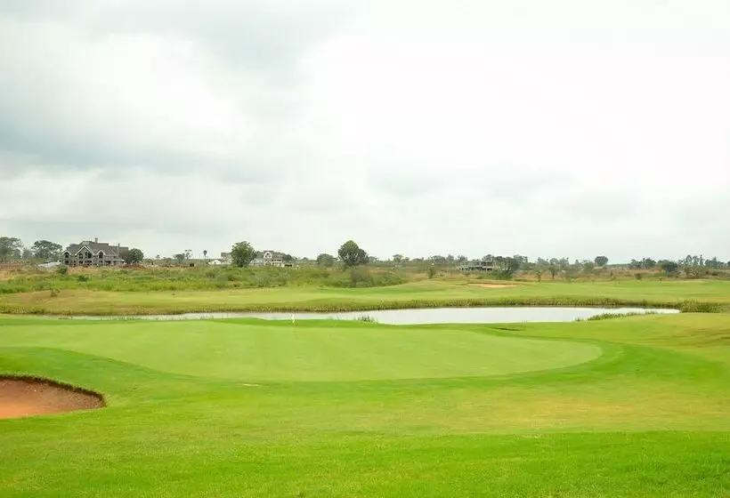 هتل Thika Greens Golf Resort