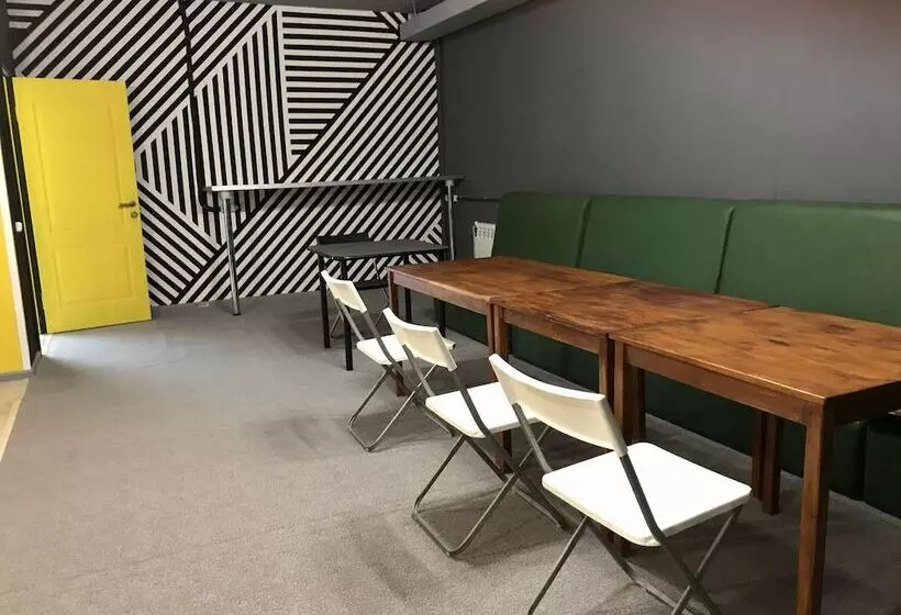 Kandinskiy Hostel