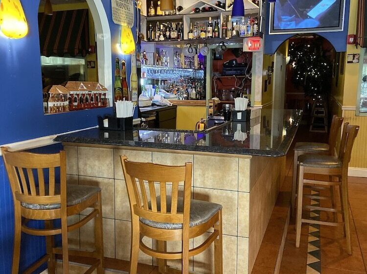 מוטל Deer Park Motor Inn