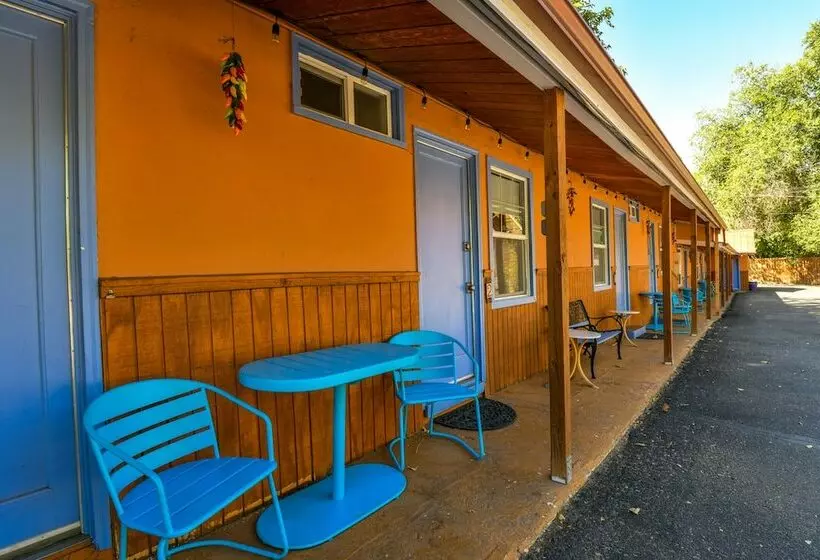 Motelli Kokopelli Lodge