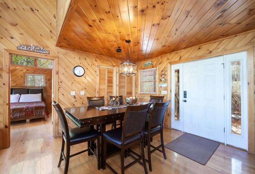 Mountain View Holy Smoky Cabin By Redawning