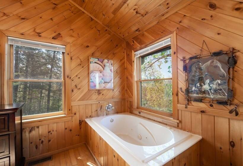 Mountain View Holy Smoky Cabin By Redawning