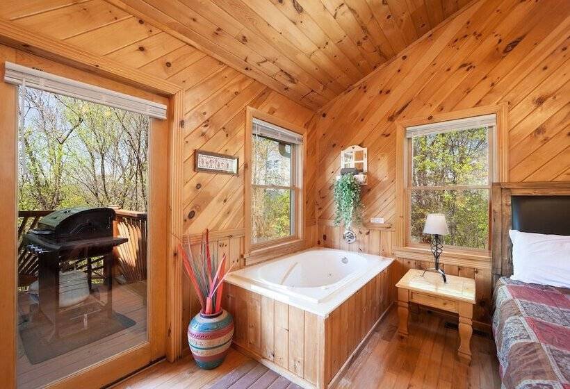 Mountain View Holy Smoky Cabin By Redawning