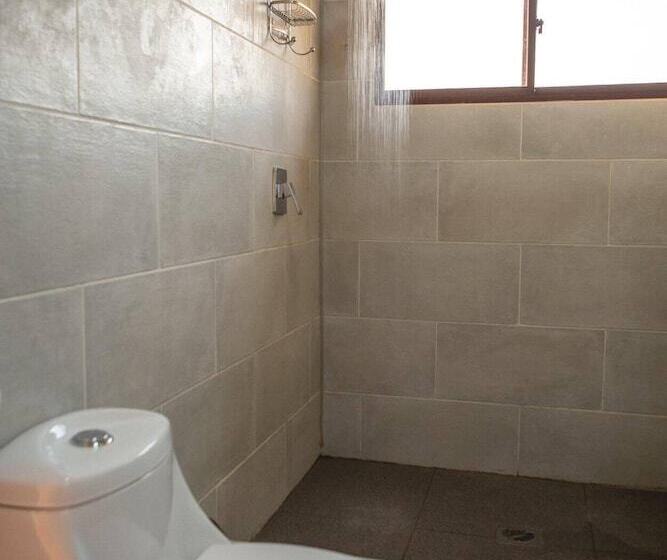 پانسیون Doctor Surf Guesthouse