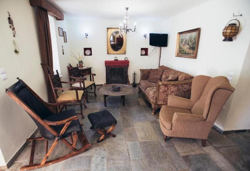 بنسيون Ellis Full Guest House