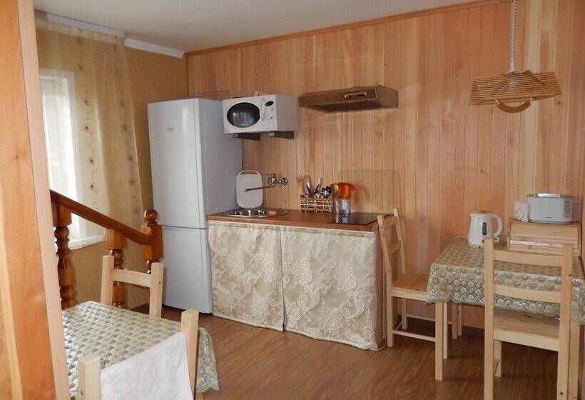 膳宿费 Kedrovy Dom Kochievskih