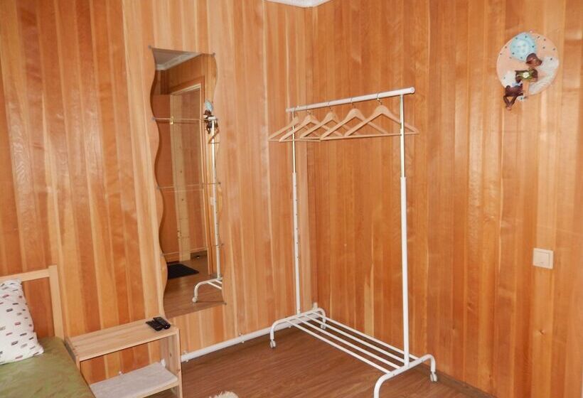 膳宿费 Kedrovy Dom Kochievskih