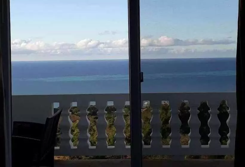 پانسیون Paradise In Coral View Roatan