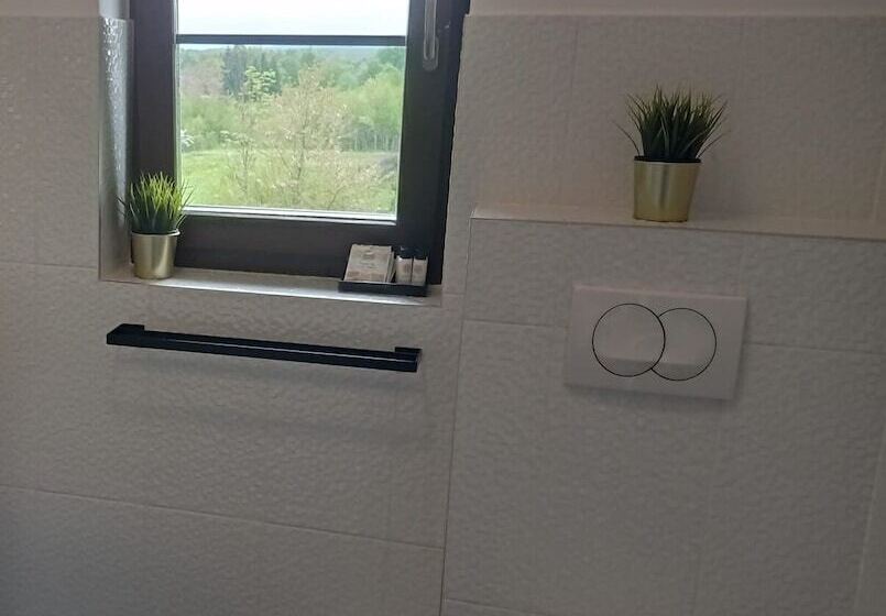 بنسيون Plitvice Falls Cottage