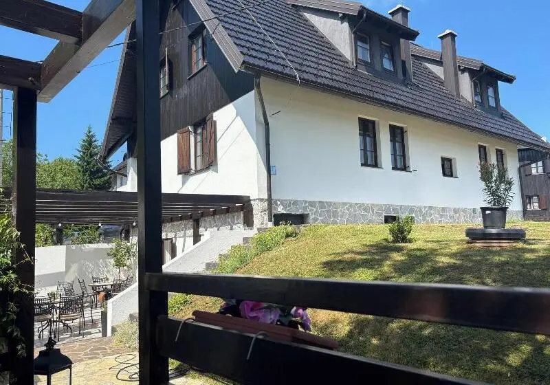 ペンション Plitvice Falls Cottage