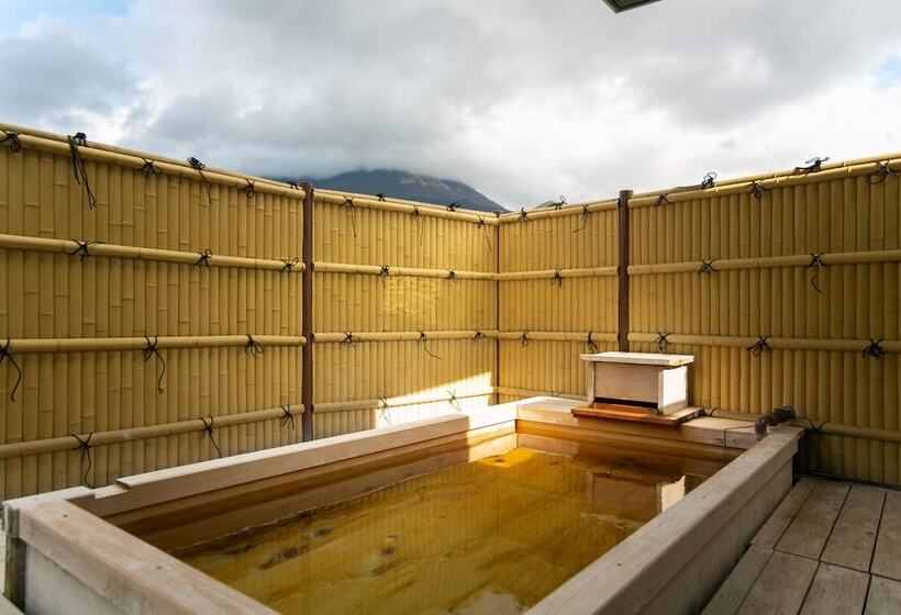 Pension (Hôtel basse catégorie) Yufuin Akarinoyado