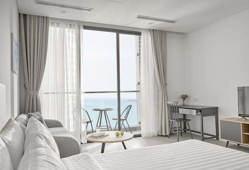 Scenia Bay Residences