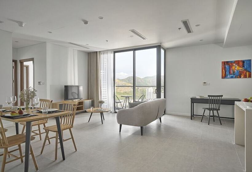 Scenia Bay Residences