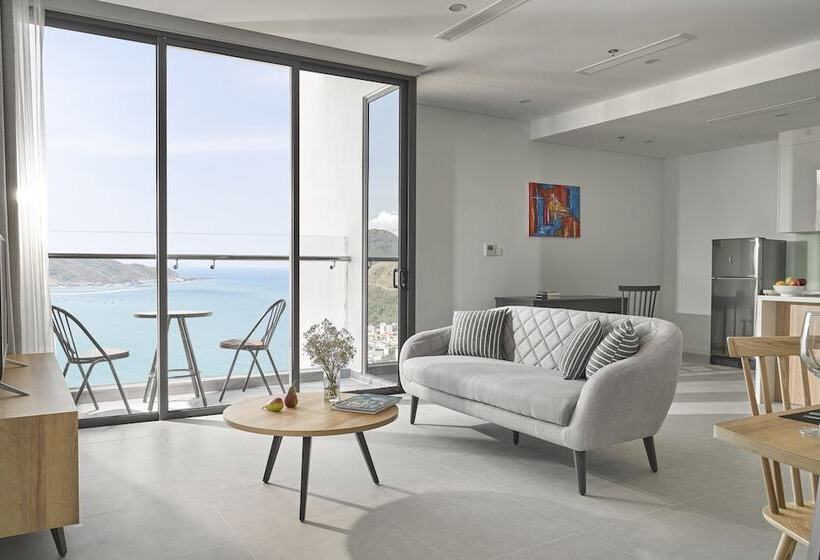 Scenia Bay Residences