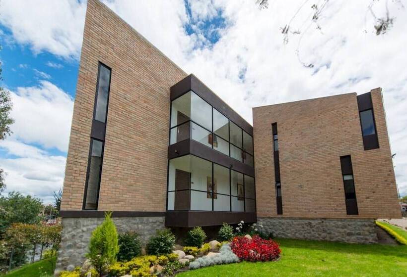 Venue Batán Hotel & Suites