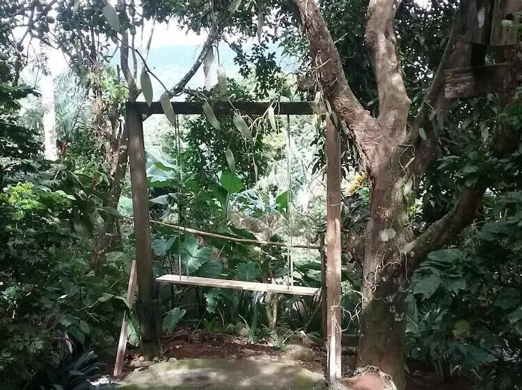 تختخواب و صبحانه Tony & Aldona S Retreat