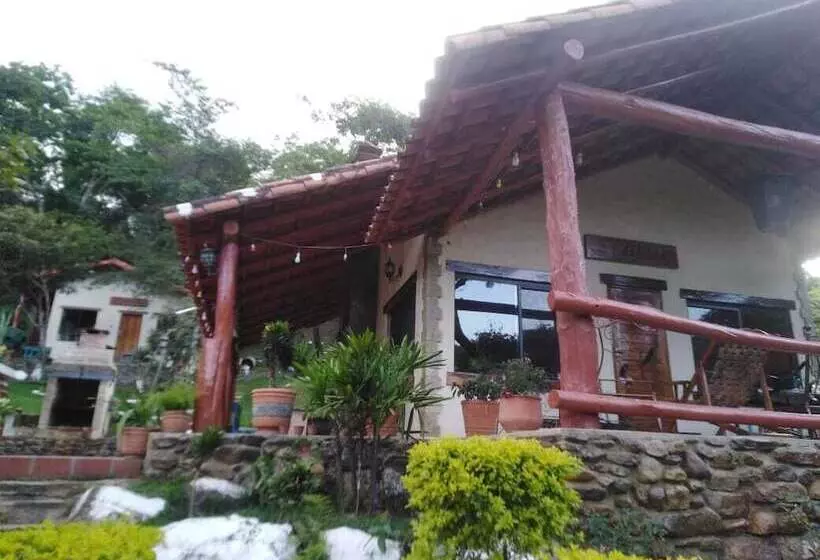 هتل Cabañas Sebastian