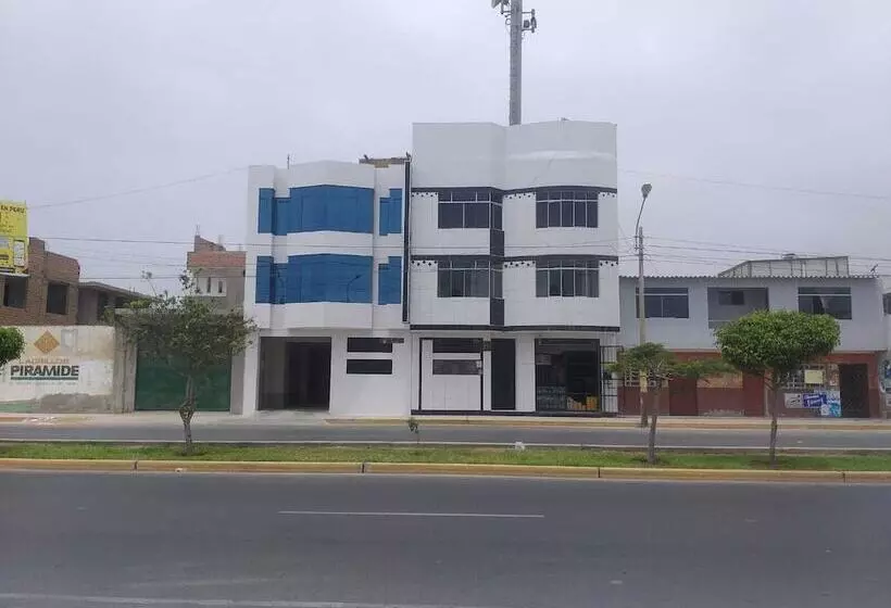 ホテル Camino Real