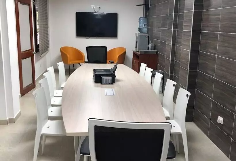 Hotelli Colón Plaza