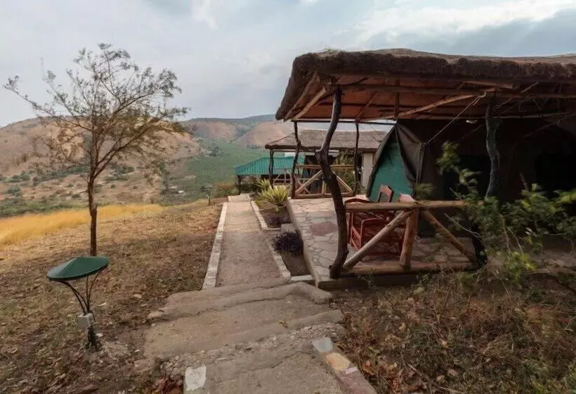 هتل Eagles Nest Camp