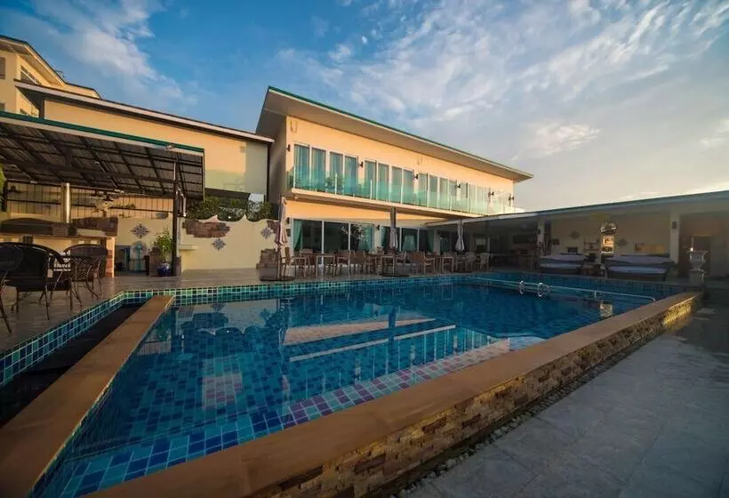 Hotelli Elysian Koh Chang Bungalows And Pool Villa