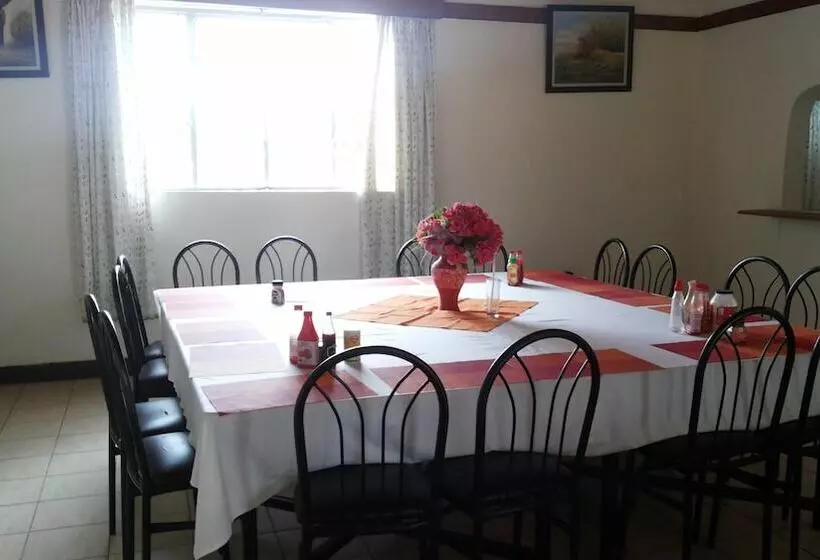 هتل Global Village