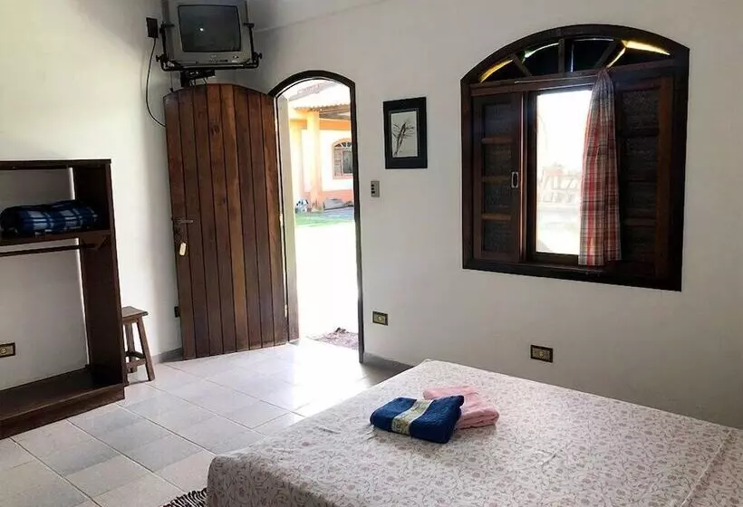 Hotelli Pousada Atelier Aly Da Costa