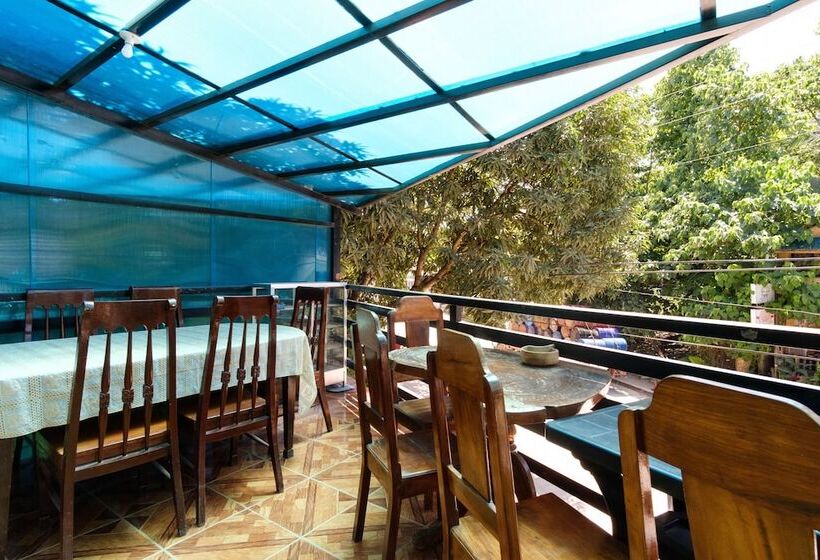 Hotel Reddoorz @ Poblacion 6 Coron