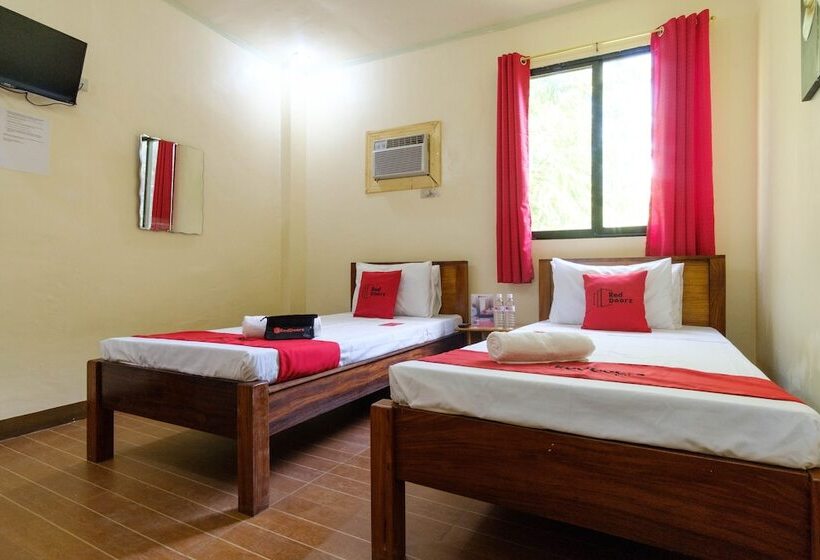 Hotel Reddoorz @ Poblacion 6 Coron