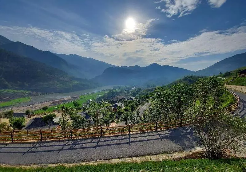 Le Champ Tu Le Resort Hot Spring & Spa
