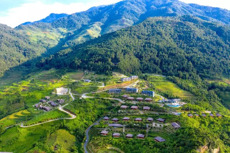 Le Champ Tu Le Resort Hot Spring & Spa