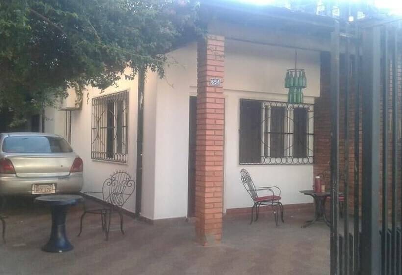 Maui Waui International Hostel Asuncion