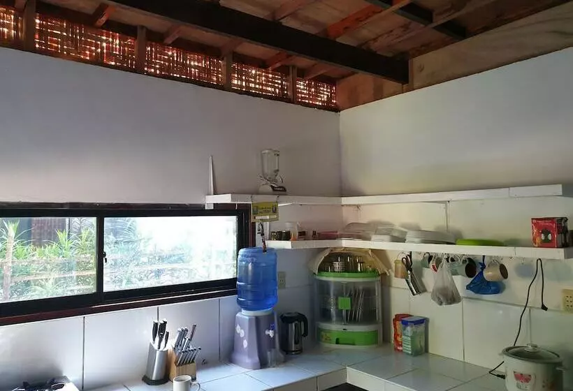 پانسیون Bohemian Beach House