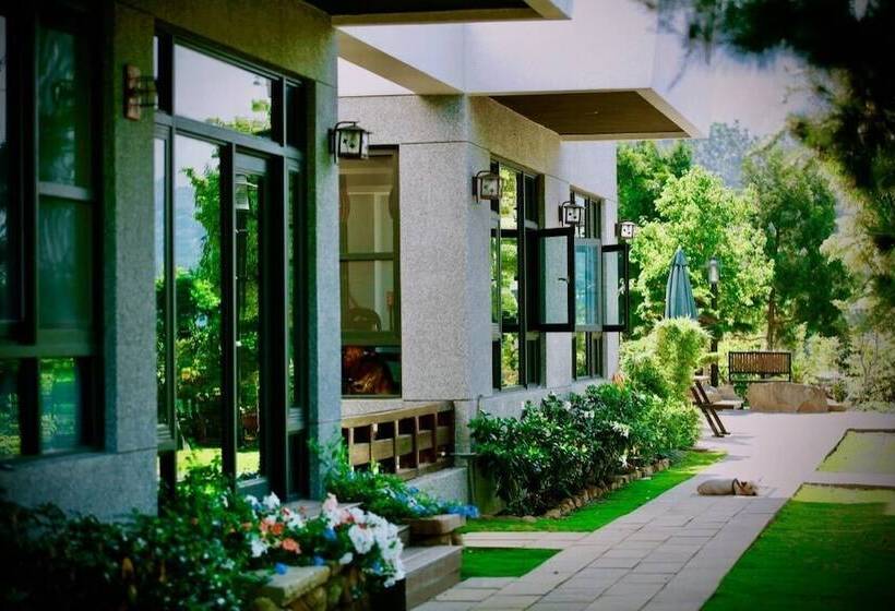 Pension Five Mountains And Three Water B&b