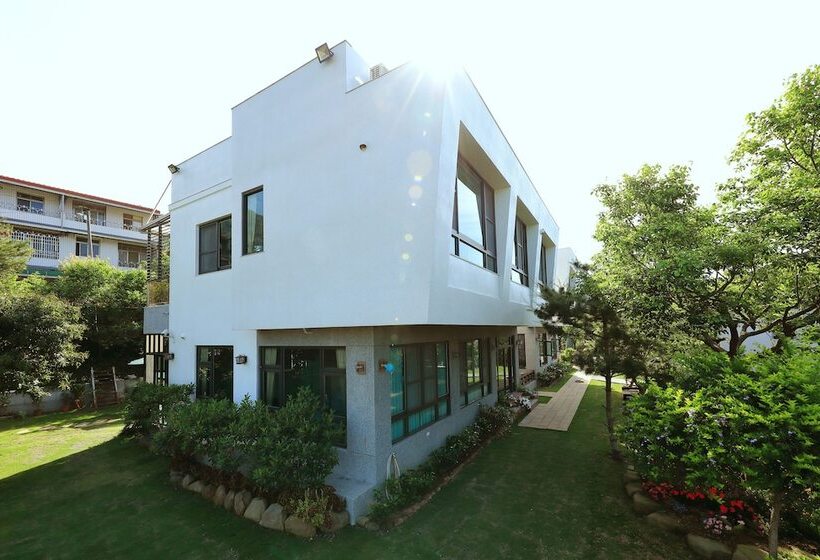 Pension Five Mountains And Three Water B&b