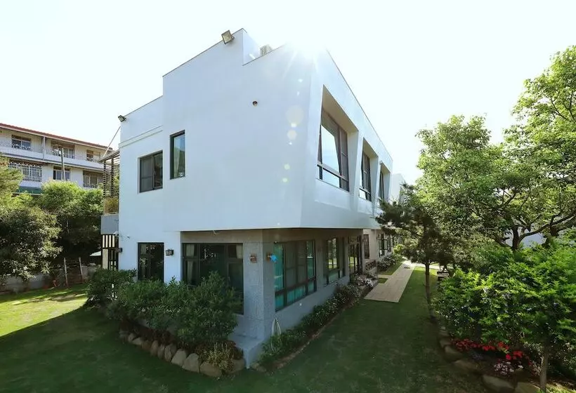 پانسیون Five Mountains And Three Water B&b